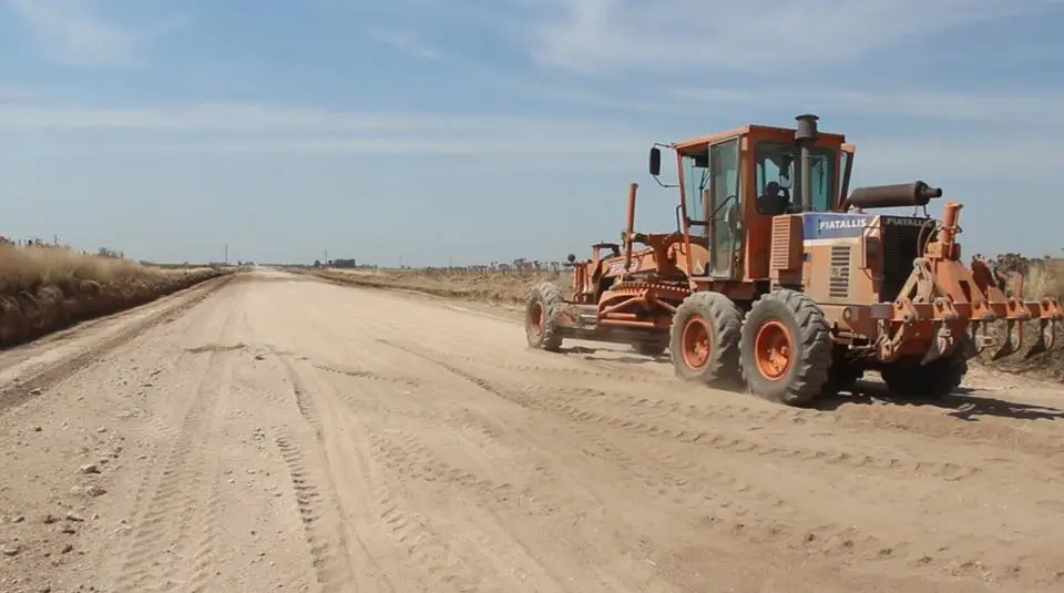 LOBERIA: Avanzan tareas de mantenimiento en caminos rurales del distrito