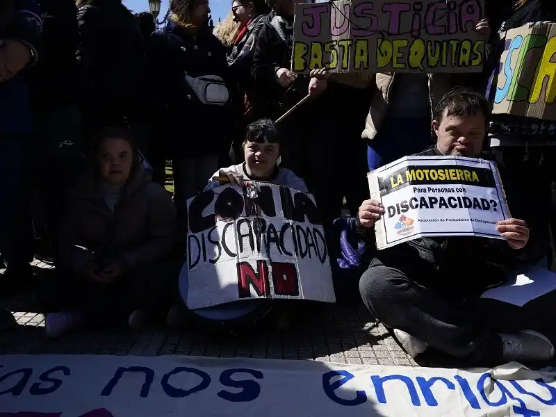 El Senado rechazó el veto de Milei a la ley de discapacidad