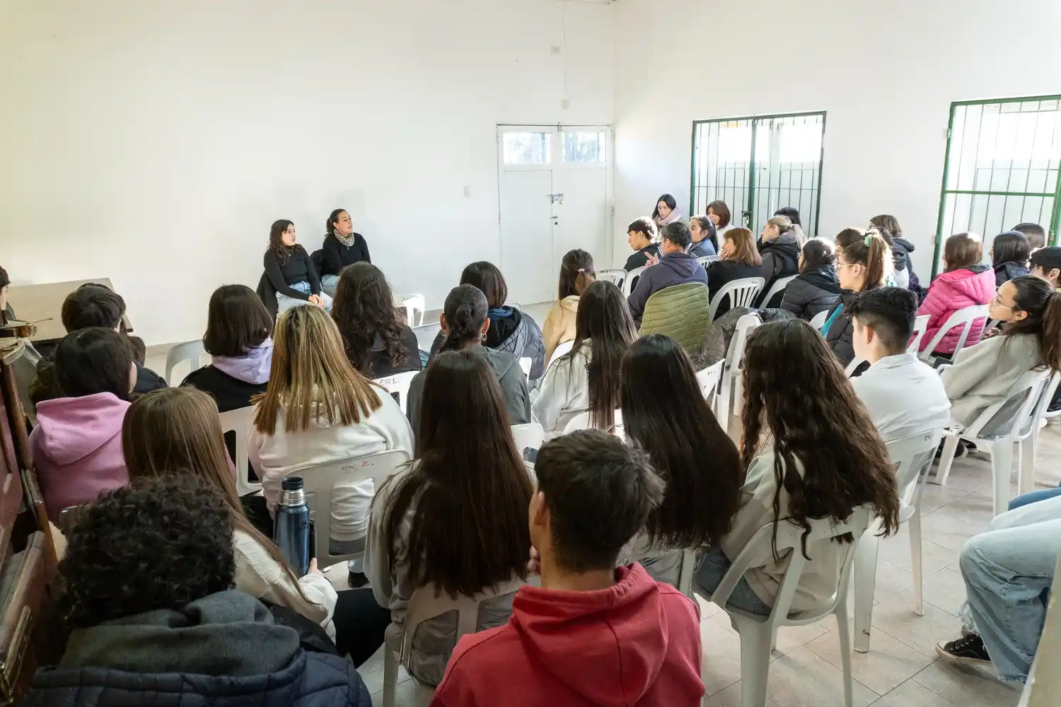 Comienzan a organizar los festejos de la primavera en Villa Cacique – Barker