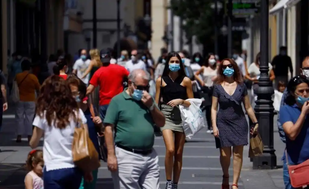 Barcelona impone un nuevo toque de queda