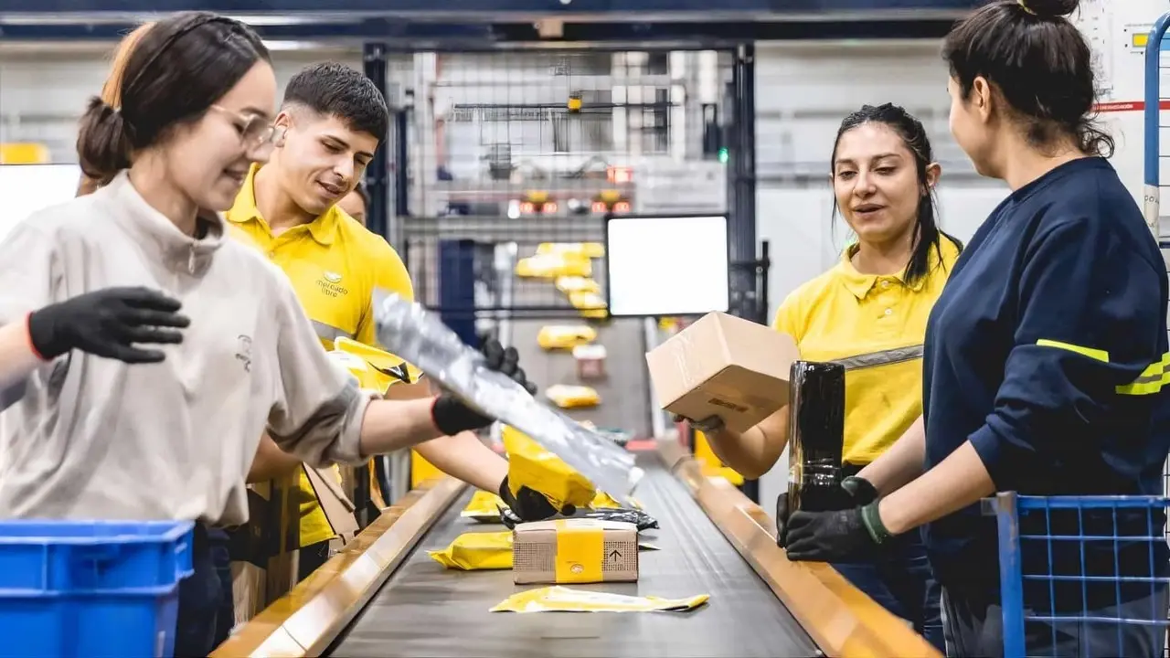 Empleados de comercio oficializaron un nuevo aumento salarial y un bono extraordinario
