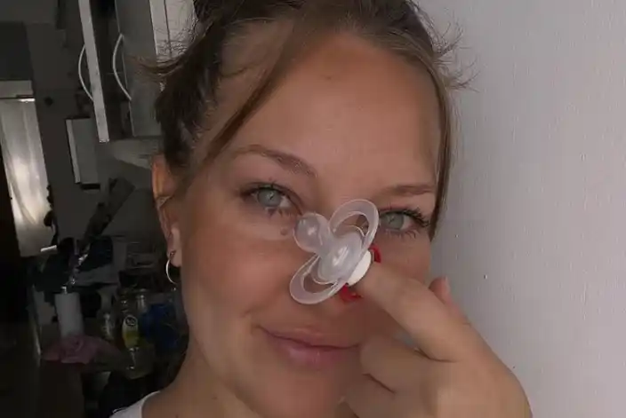 Una influencer entrerriana espera un hijo de un ex Gran Hermano que ya es abuelo