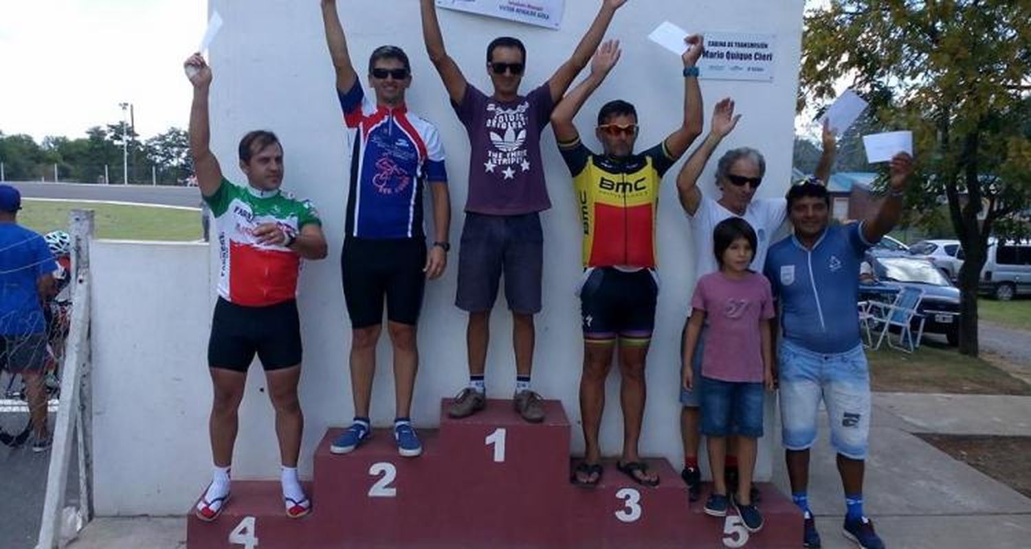 Cuatro podios locales en Chacabuco