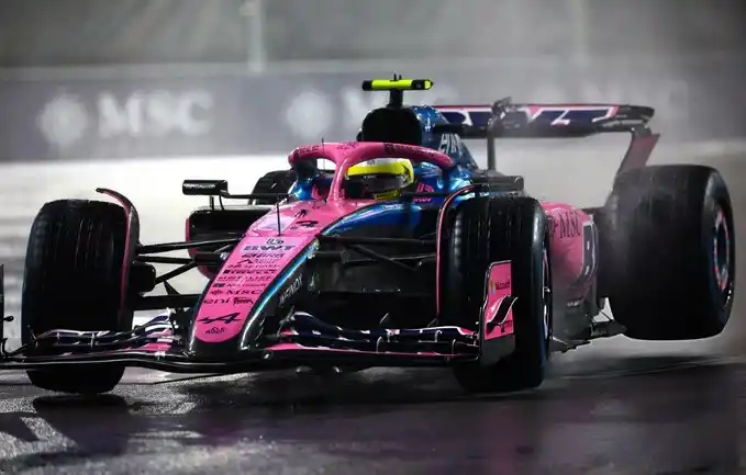 Colapinto largará P15 tras pasar a Q2 en el GP de Las Vegas de F1