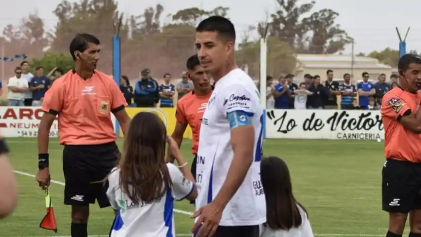 Daniel Azurmendi, figura de Independiente San Cayetano