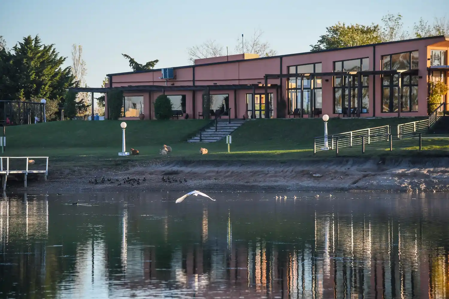 Convocatoria para concesión de proveeduría y buffet en Club de Campo Puerto Chascomús