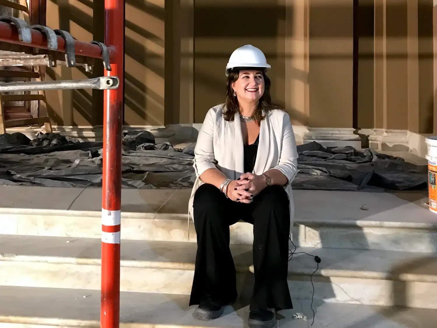 La arquitecta Alejandra Felippa compartió su experiencia en la restauración de los mármoles para el futuro Paseo del Banco.