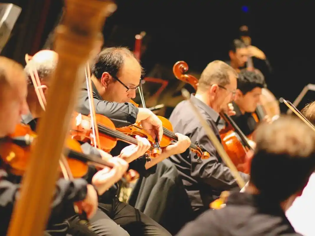 La Sinfónica conmemora el Bicentenario de Johann Strauss en Concepción del Uruguay