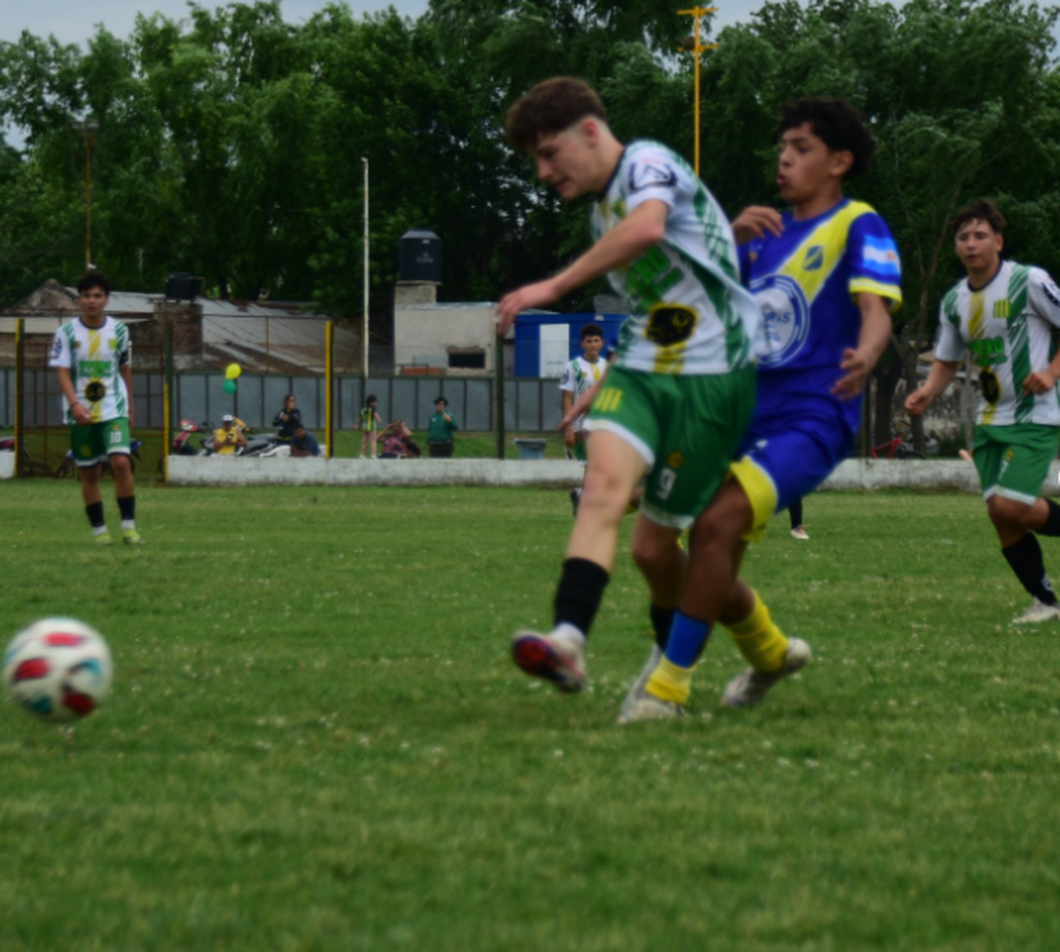 La Tromba ganó 2-1 en la ida y viaja con ventaja a Villaguay (Crédito: Ángel Garra).