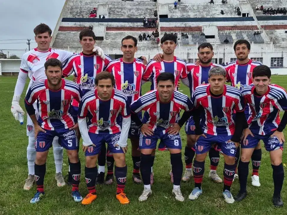 Ferro lidera el torneo con 33 puntos.