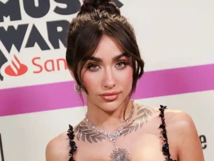 María Becerra fue internada este martes.