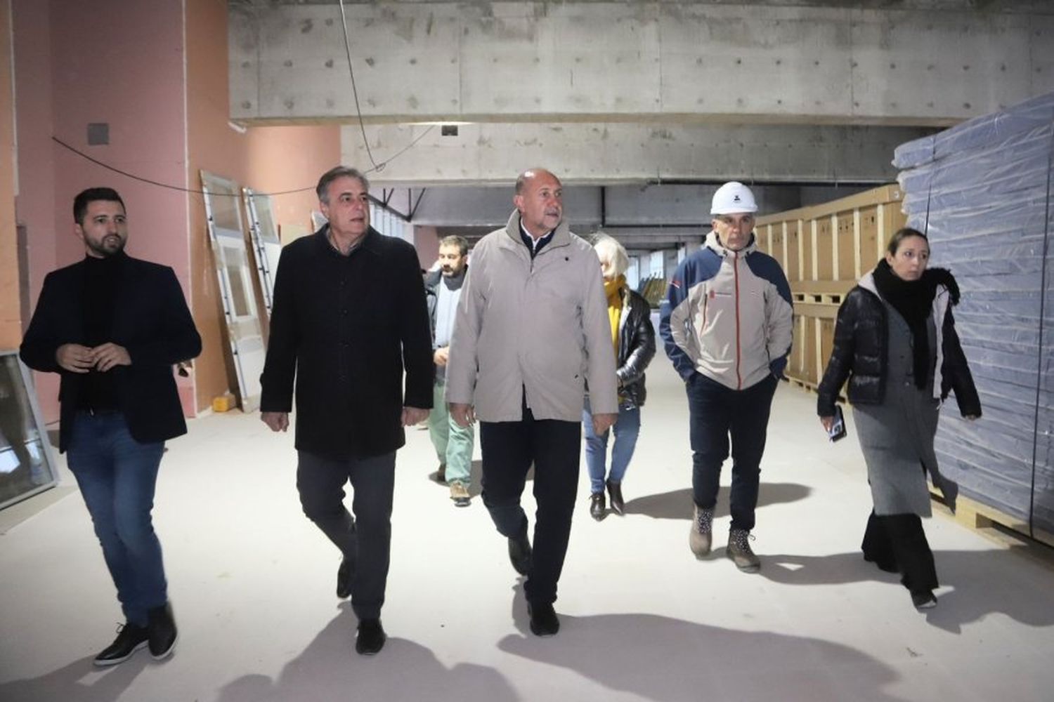 Omar Perotti y el intendente Luis Castellano recorrieron las instalaciones del Nuevo Hospital de Rafaela