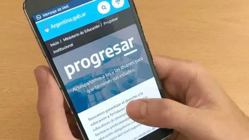 El ministro de Economía, Sergio Massa
anunció aumento de las Becas Progresar