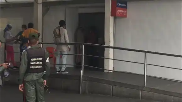 Detenido MÉDICO INTEGRAL por cobrar el ingreso de pacientes en el hospital de Lara