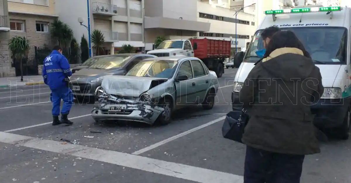 Violento choque en Colón y Alsina