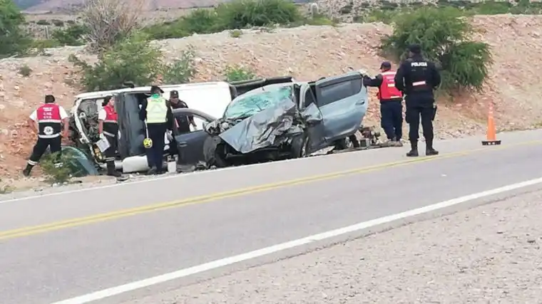 Jujuy: murieron tres turistas en un choque