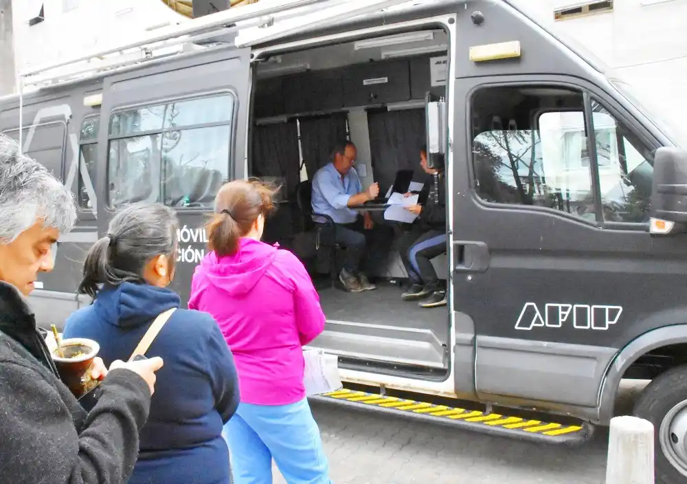 El espacio móvil de atención de AFIP llegó a Concordia para brindar asesoramiento 