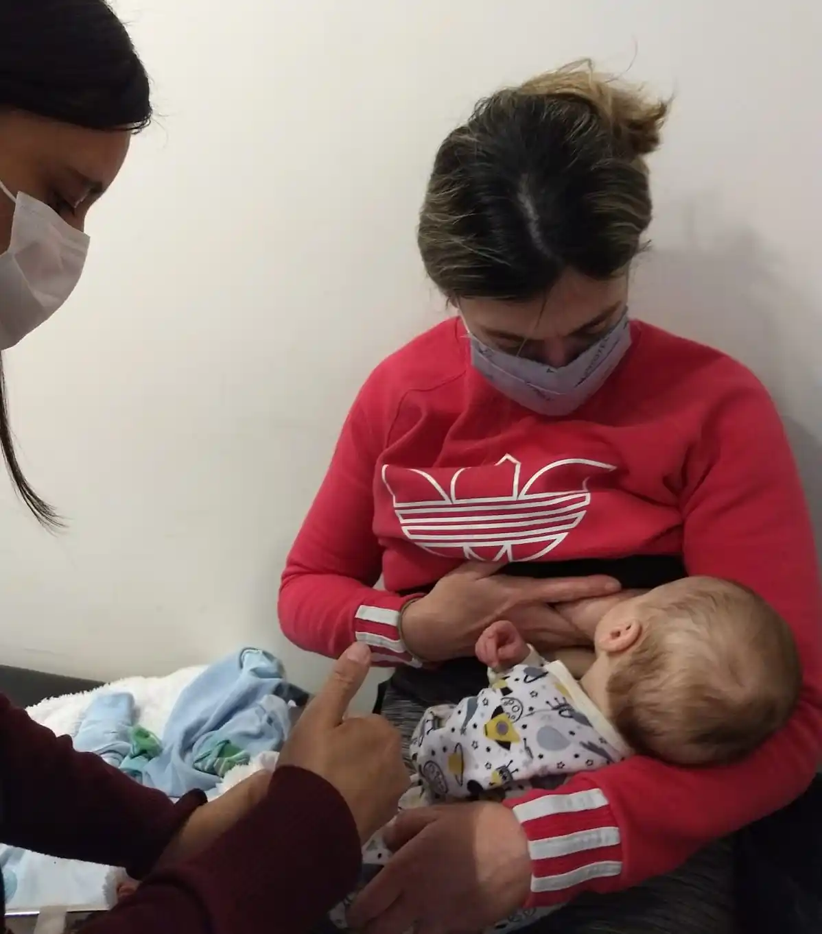 Tetanalgesia en vacunatorio Patico Daneri: uso de la lactancia como analgesia en el momento de la vacunación.