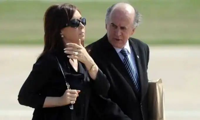 Muerte de Nisman: Cristina ordenó desclasificar información de la AMIA 