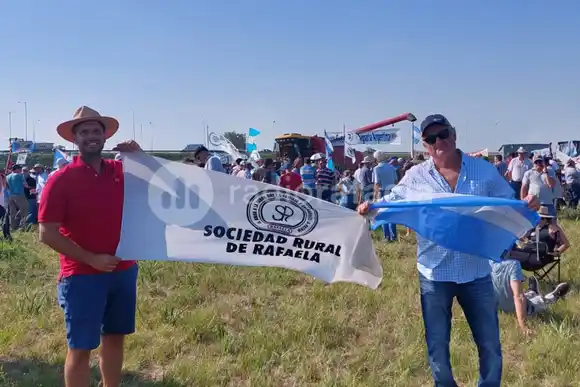 La Sociedad Rural de Rafaela presente en la movilización del campo: "El productor se movió, está molesto"