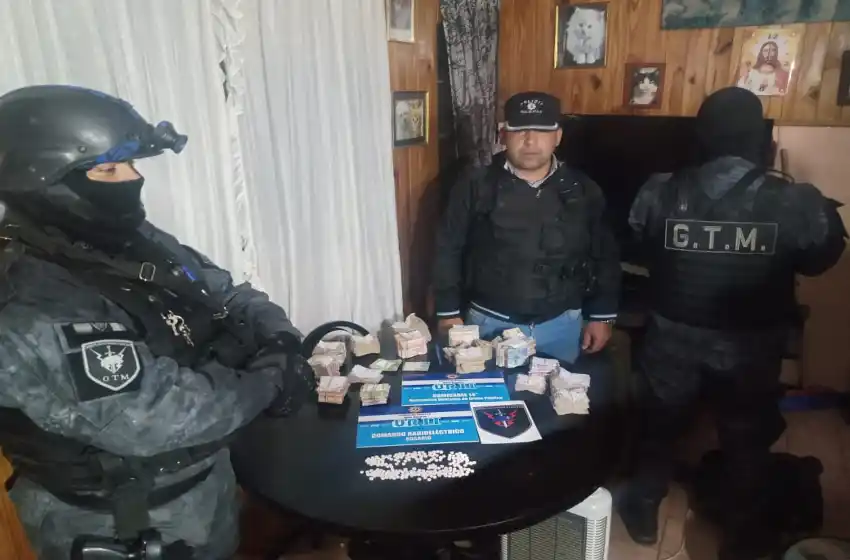 Desarticularon un búnker que vendía psicofármacos sin recetas médicas y encontraron abultada suma de dinero