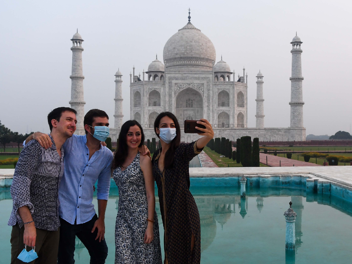 India abre el Taj Mahal a pesar de que el coronavirus sigue sin control