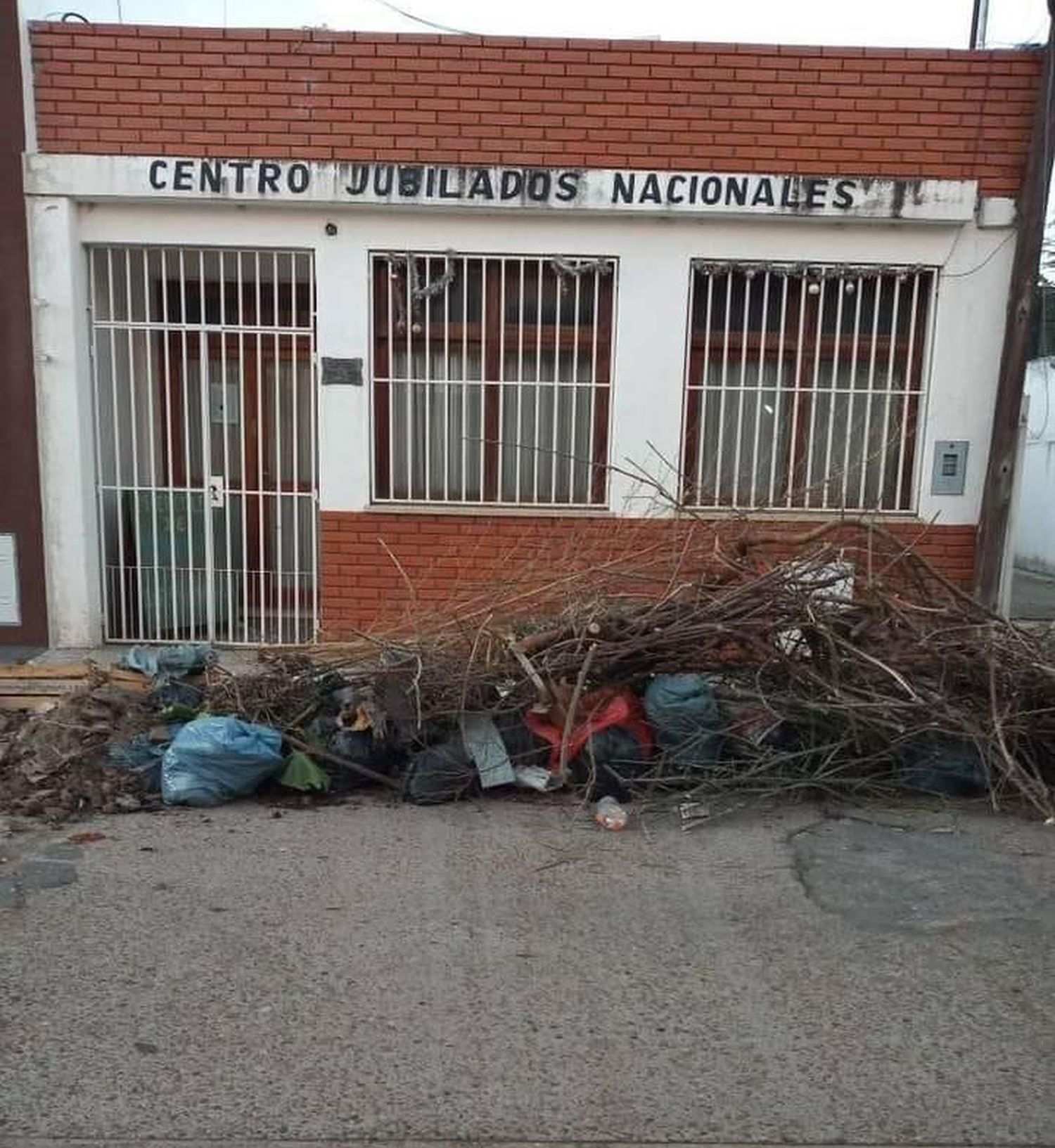 Embargan una fracción del Centro de Jubilados por un juicio laboral