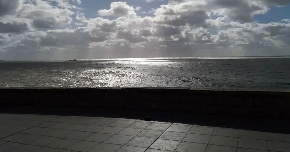 Clima: un domingo fresco con nubosidad variable