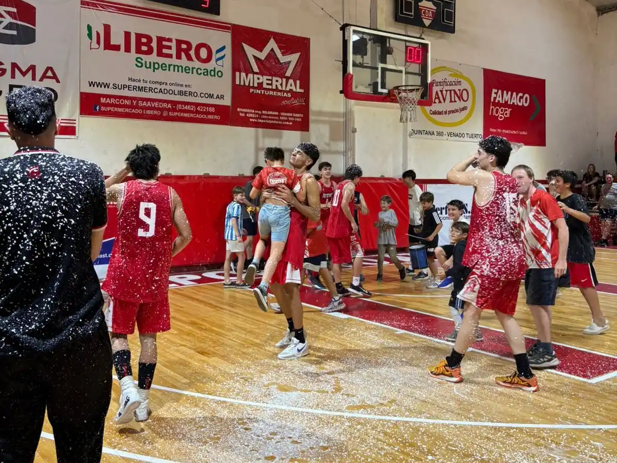 Atenas U17 campeón - 8
