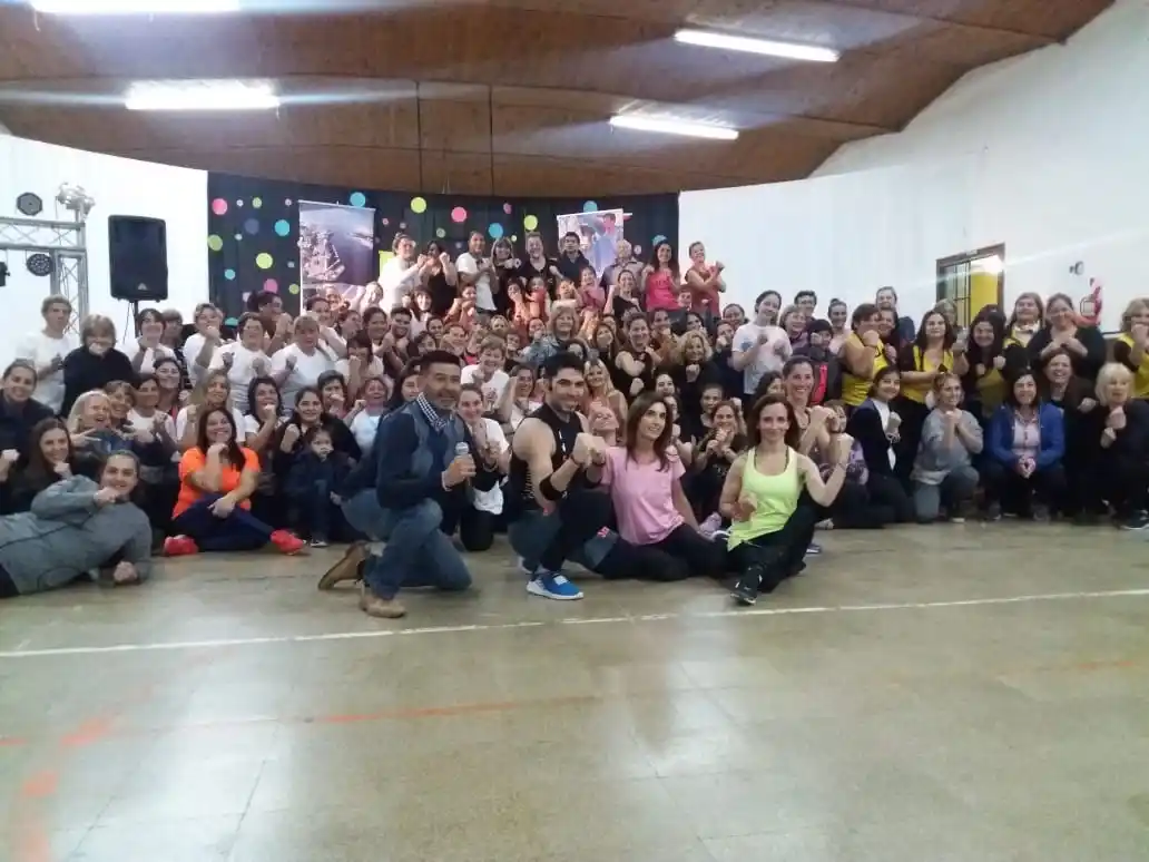 Se realizó un encuentro de educación física para adultos