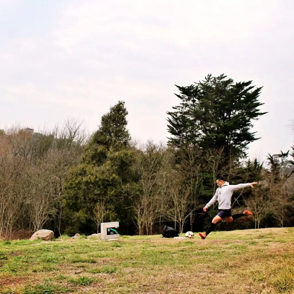 Omar Pernía, dueño del título en footgolf
