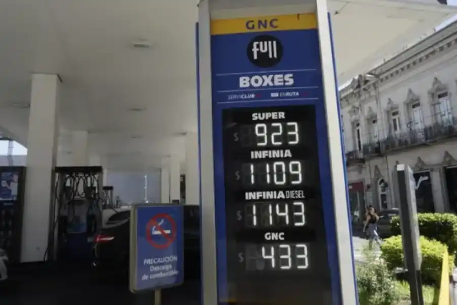 YPF bajó sus precios en de Rosario por un "error": ¿a cuánto quedó el litro de nafta?