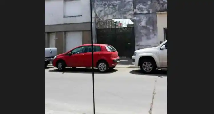 Reporte ciudadano: “Estaciona todos los días en el garage”
