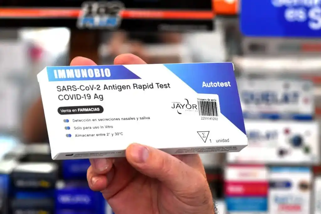 Stock limitado de autotest de Covid-19 en farmacias de Chascomús