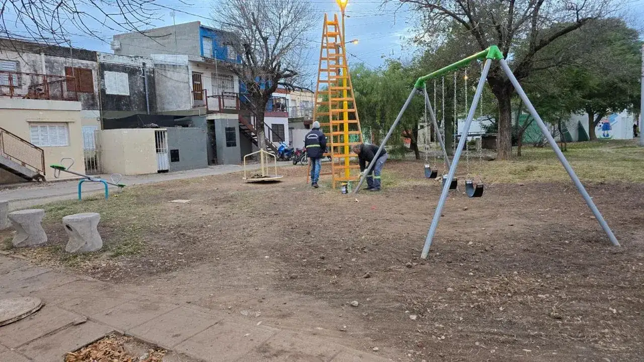 Continúan las obras en barrio Roque Sáenz Peña