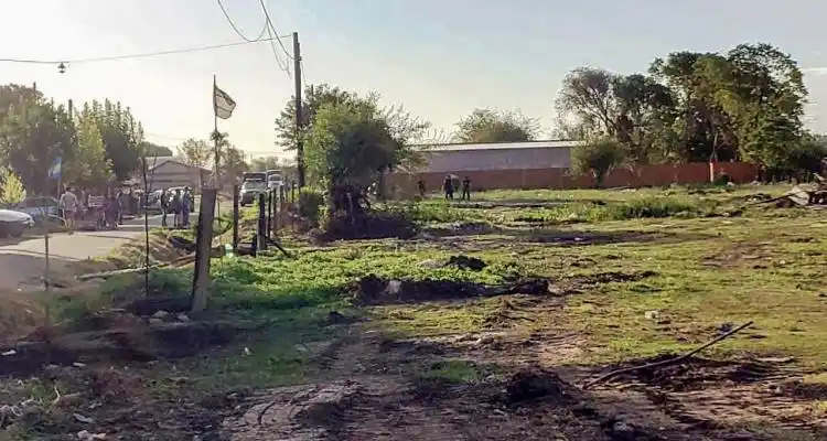 Otro intento de usurpación en el último terreno desalojado