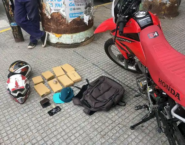 Motociclista detenido con 6,5 kilos de marihuana