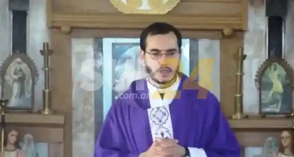 “Fuera de la casa de Dios”: como en un exorcismo, cura de Amenábar echó a la policía de su parroquia