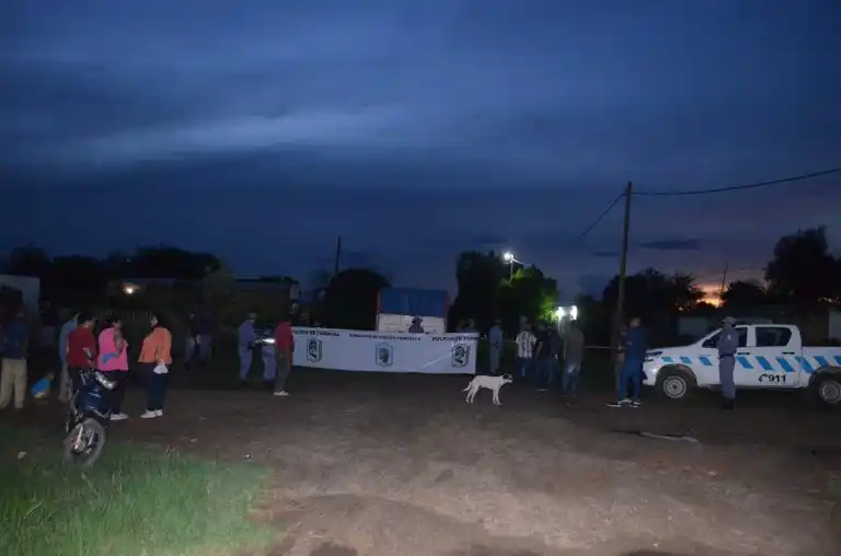 Una mujer falleció tras ser embestida por un camión