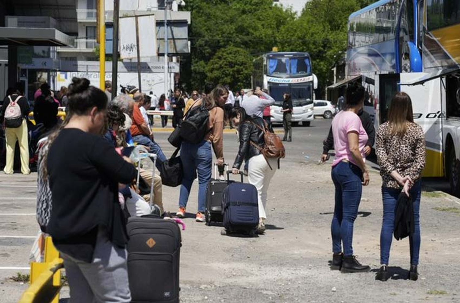 Nueva amenaza de bomba en la Terminal: viajes reprogramados y malestar en los pasajeros