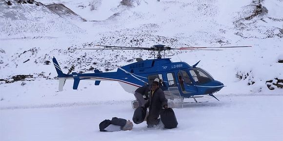 [Video] Impresionante operativo de asistencia en la Cordillera del Viento por parte de la Dirección de Aeronáutica de Neuquén