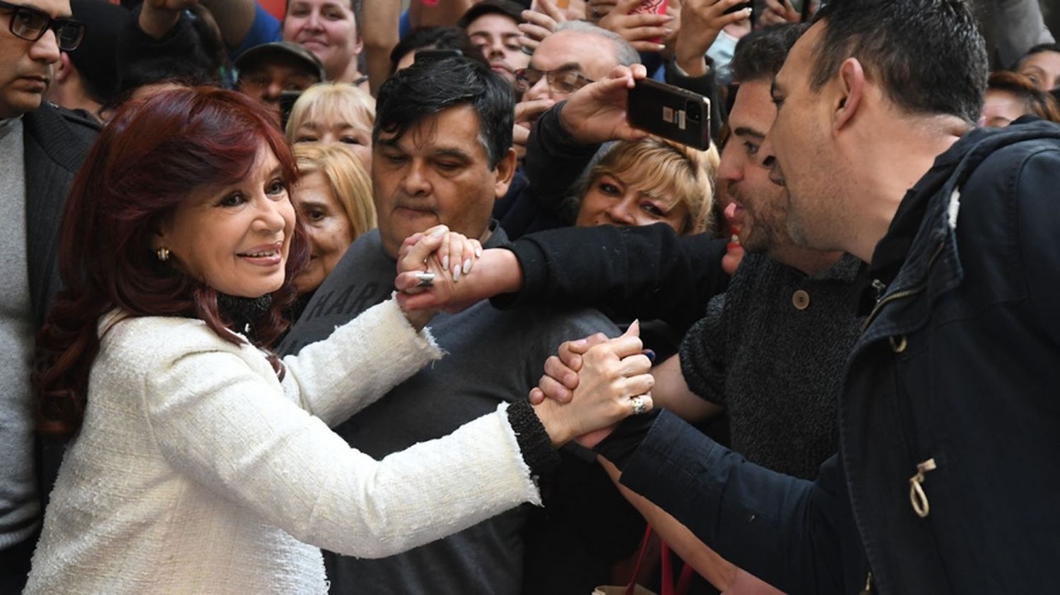 Realizan marchas en plazas de todo el país en respaldo a Cristina Kirchner