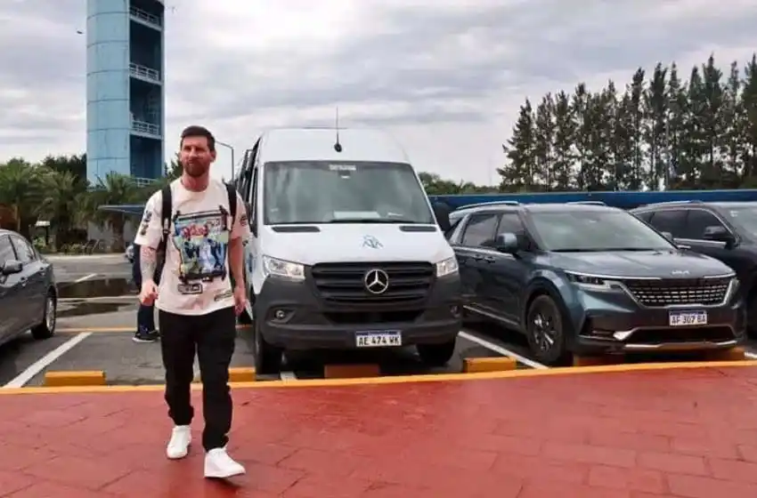 Llegó la Pulga: Messi aterrizó en el país para sumarse a la Selección Argentina