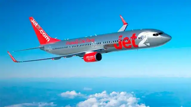 Se pelearon a golpes a bordo, hicieron desviar al avión y no podrán viajar más