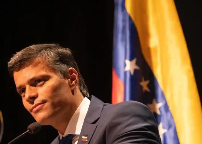 Leopoldo López llega a Colombia para fortalecer «frente internacional» contra Maduro