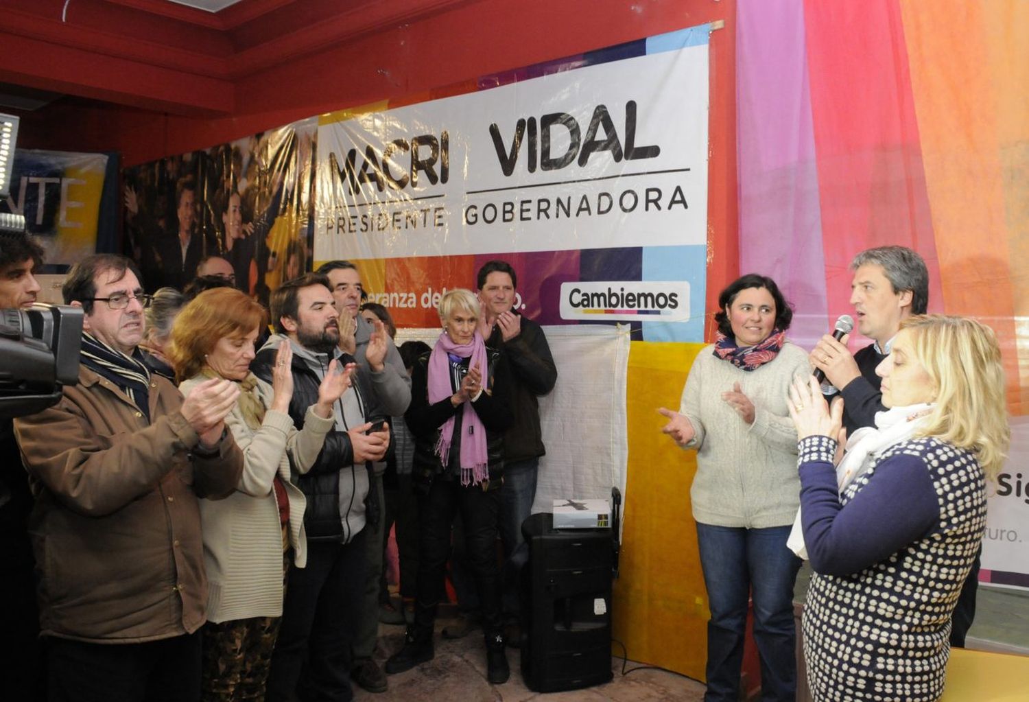 El espacio de Nicolini festejó, alcanzó  la minoría y Lunghi deberá abrir la lista 