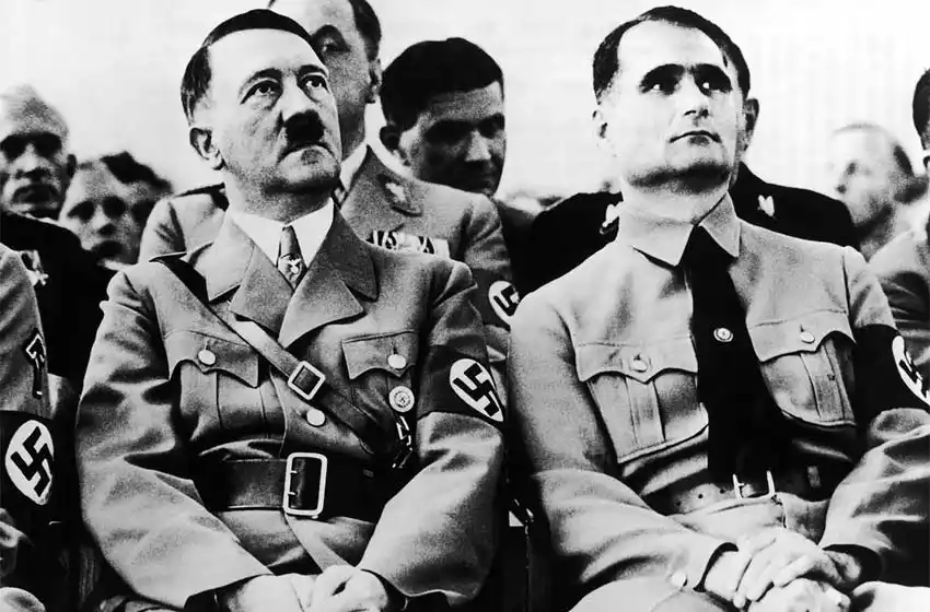El suicidio de Rudolf Hess, el «niño mimado» de Hitler