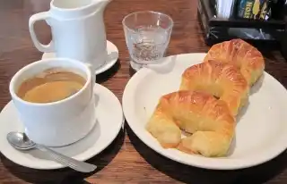 Precios insólitos: Merendar en Mar del Plata sale más caro que en Europa