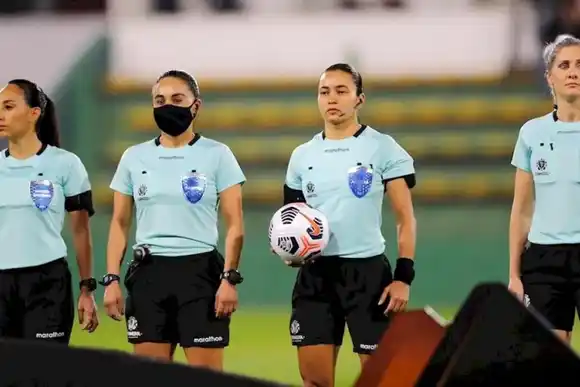 Por primera vez habrá una terna arbitral femenina en la Copa América