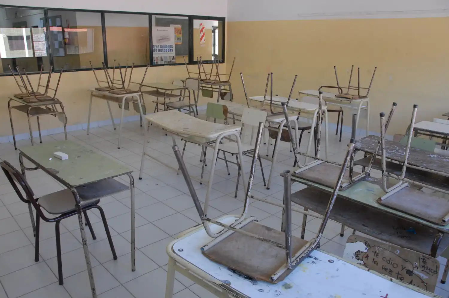 Estiman un 80% de adhesión al paro docente y esperan igual porcentaje para el martes
